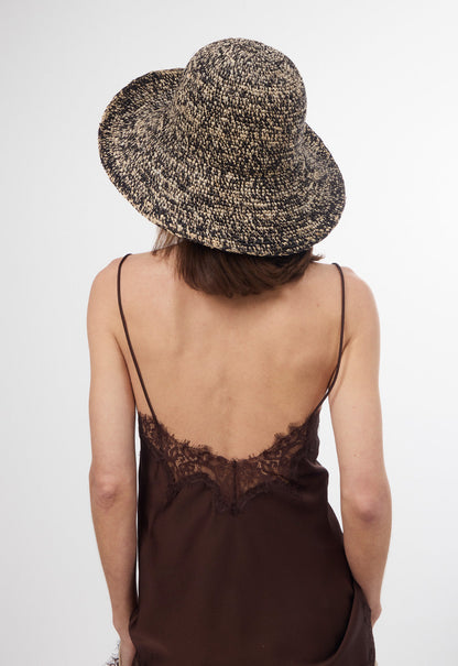 Izzy Sunhat