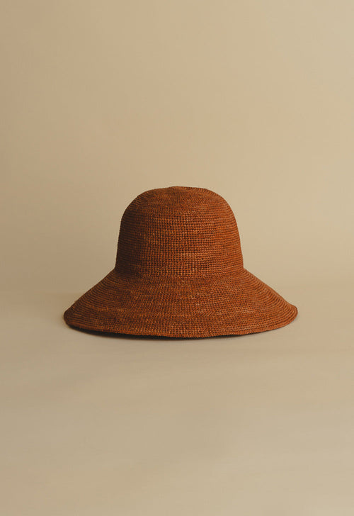 Izzy Sunhat