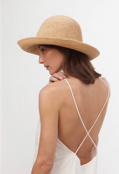 Izzy Sunhat